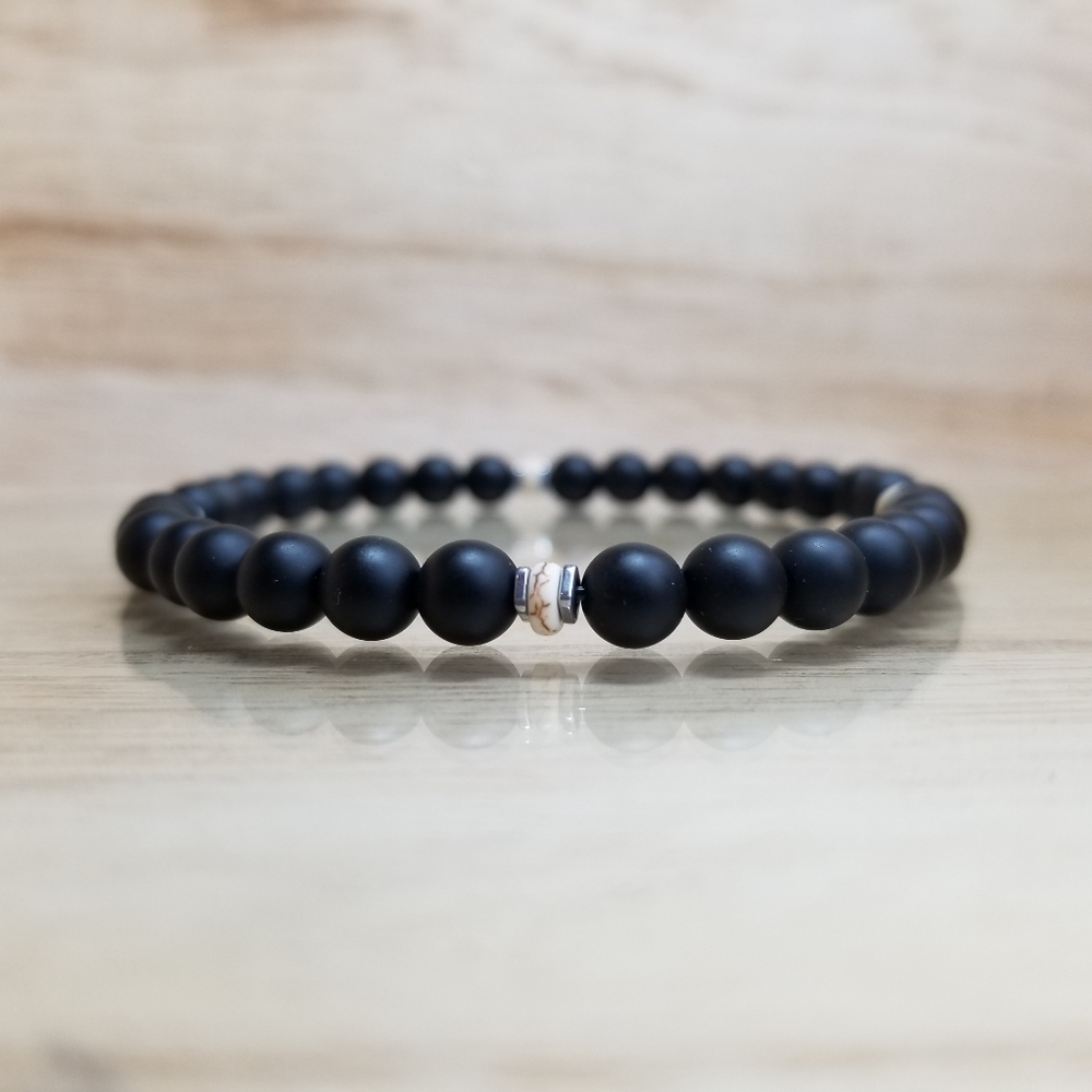Black Onyx & River Bead Gemstone Bracelet